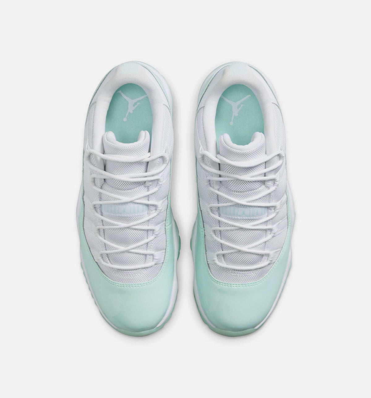 Air Jordan 11 Retro Low Igloo | Women's Lifestyle Shoe | White/Igloo