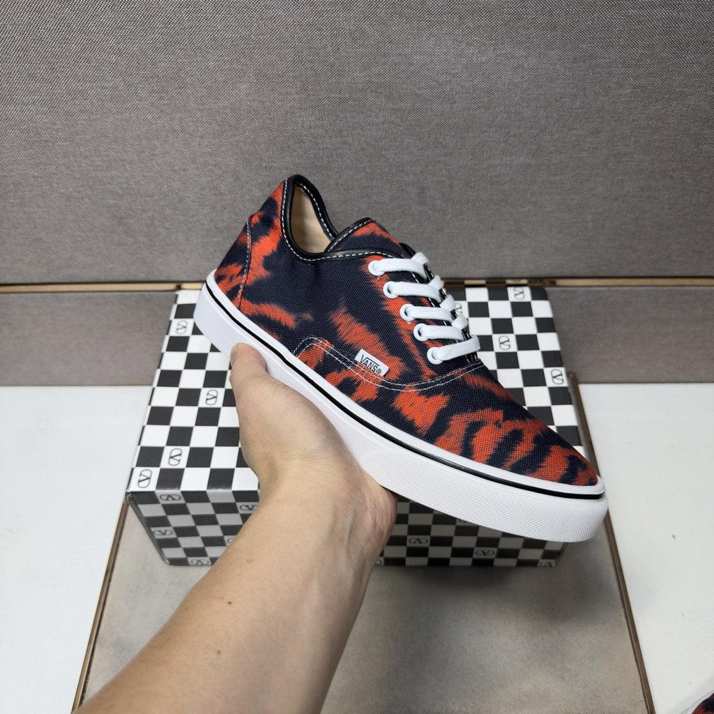 Vans Men's Navy Orange Stripe Low-Top Sneakers
