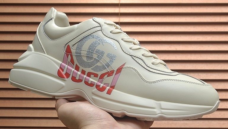 Gucci Off-White Red Accent Sneakers - Padded Collar