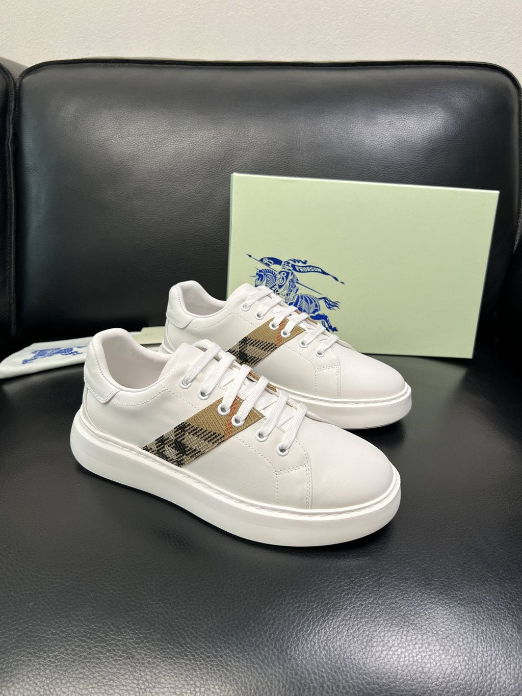 BURBERRY Check-Panel Low-Top Sneakers