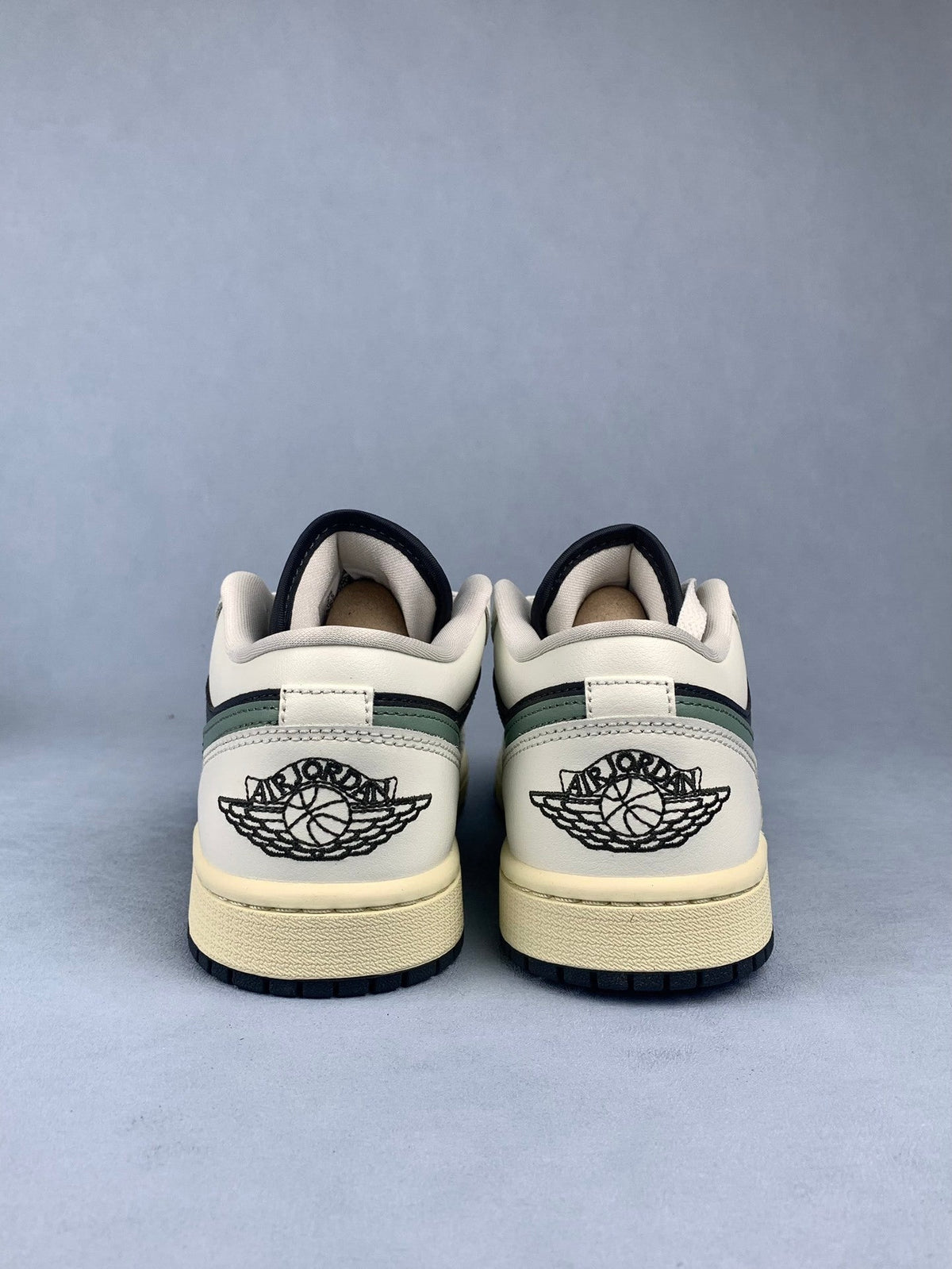Air Jordan 1 Low Black/Green Unisex Sneakers DC0774-001